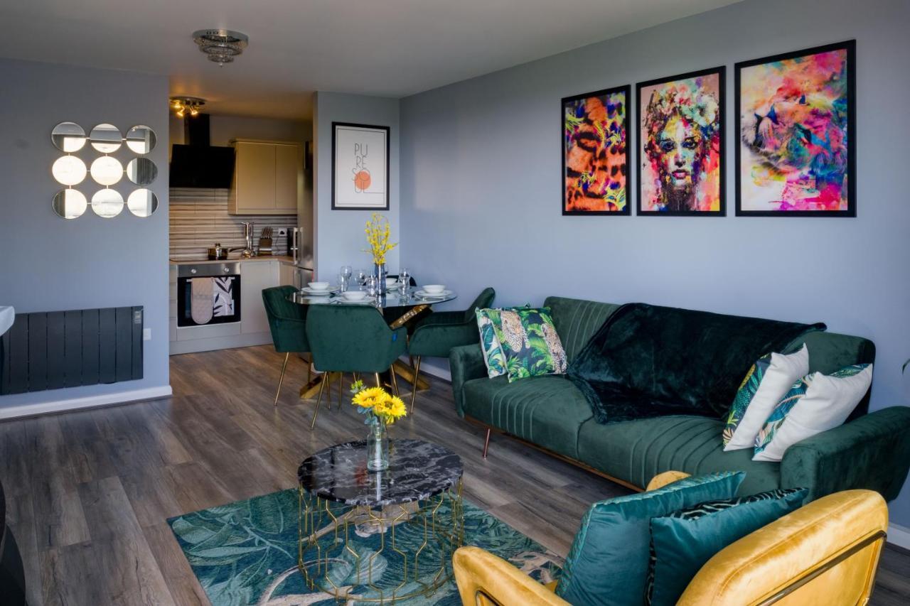 Pahuna Ghar Birmigham City 2 Bedroom Apartment- Short To Mid Term Let-Free Secure Parking Birmingham Kültér fotó